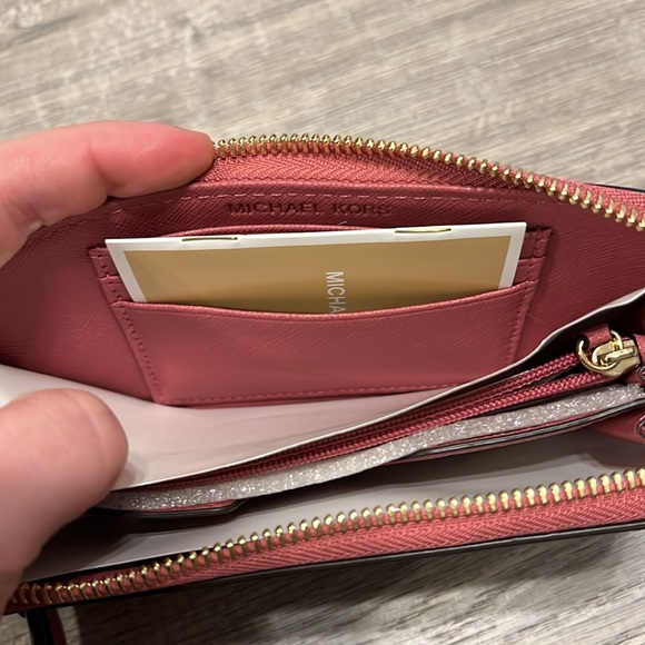NWT Michael Kors Wrist Wallet - Rose Pink - Picture 7 of 12